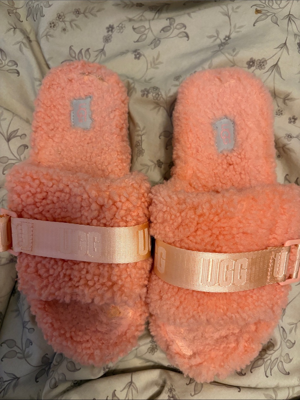 UGG Coral-Blend Fluffy Slide Sandals